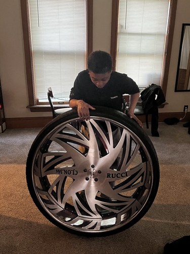 34inch rucci wheels - , (read